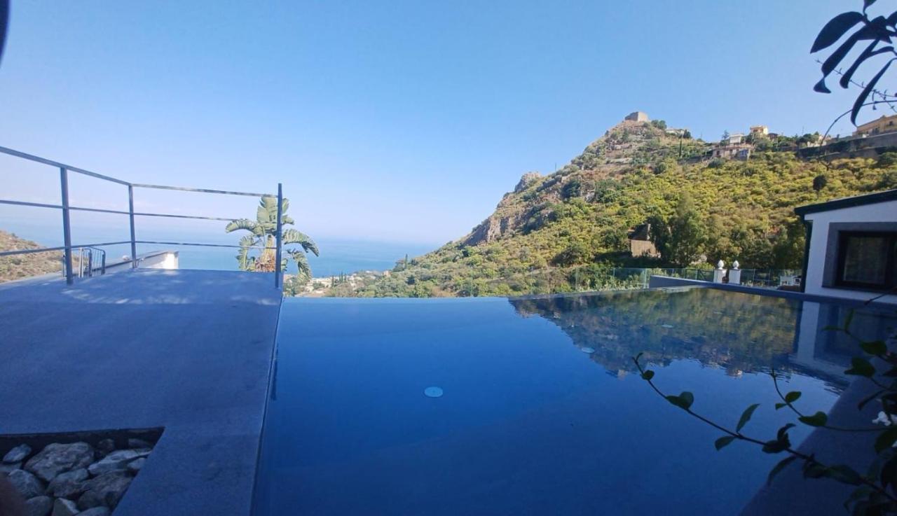 Suite Apartments Branco - Infinity Pool & Sea View - 5 Minuti Dal Centro Taormina Ngoại thất bức ảnh